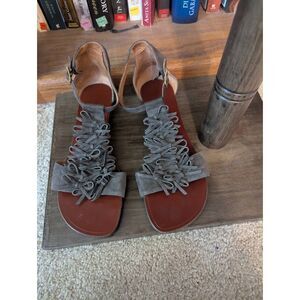 Chie Mihara Spain Women's Size 40 US 10 Suede Leather Strappy Sandals